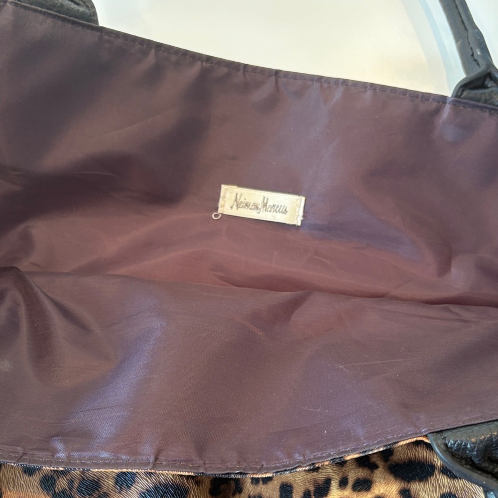 Leopard Print Tote Bag - Picture 3 of 6